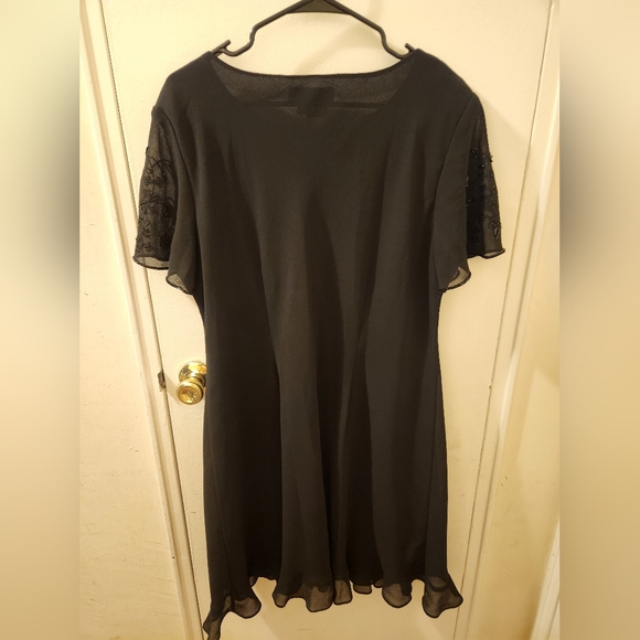 Womens size 18WP cocktail dress - Picture 3 of 6